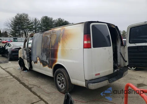 2014 GMC Savana G1500 z USA, uszkodzony, nr VIN 1GTS7AFX2E1197124